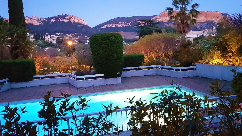 Appartement \ 13 Avenue Jules Ferry, 13260 Cassis