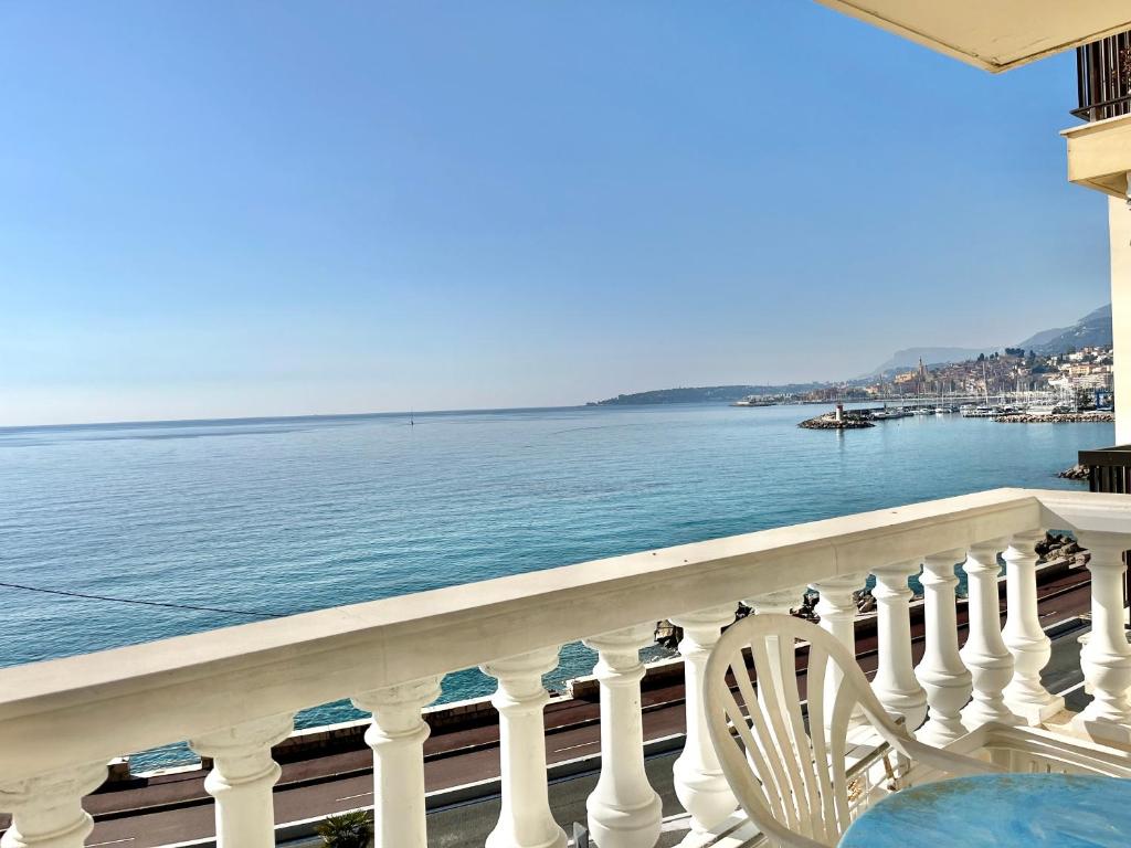 Appartement \ 15 Promenade Reine Astrid, 06500 Menton