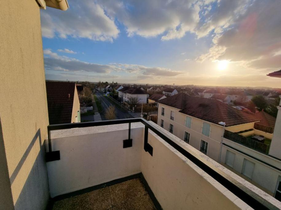 Appartement \ 2 Avenue de Comarnic, 77176 Savigny-le-Temple