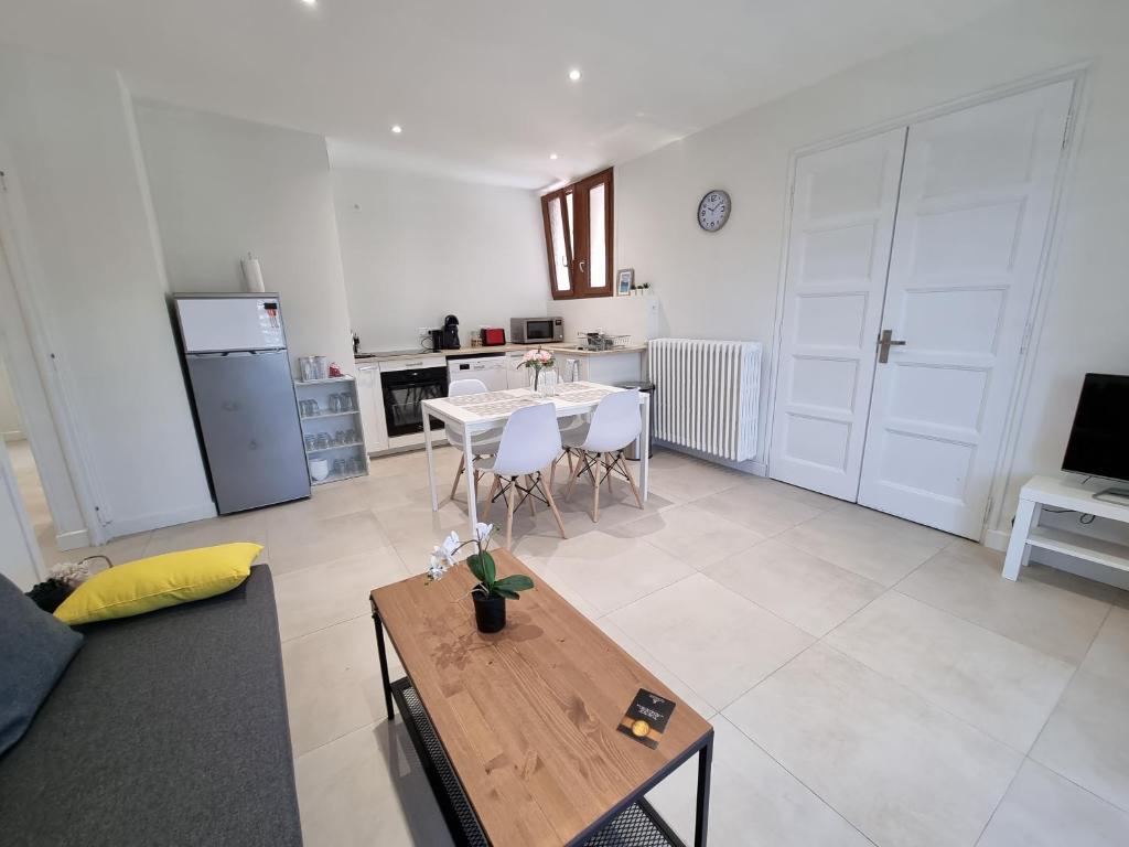 Appartement \ 2 Rue de la Scierie, 74960 Annecy