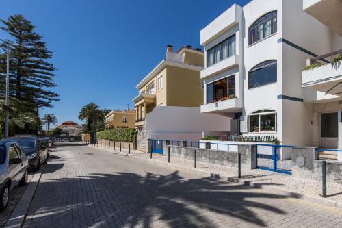 Appartement \ Rua Olivença 12 Estoril