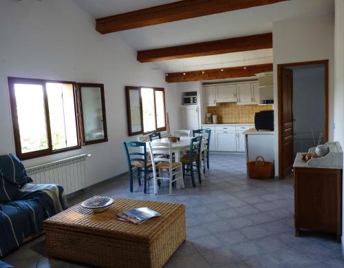 Appartements \ 2 Rue Monnet Bagnols-sur-Cèze