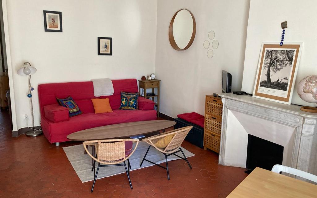 Appartement \ 33 Rue des trois Mages, 13001 Marseille