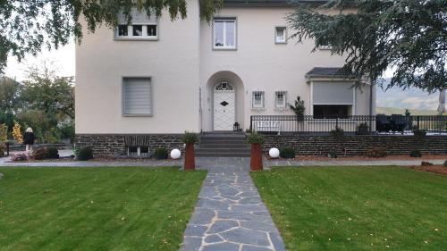 Appartement \ 27 Römerstraße Leiwen