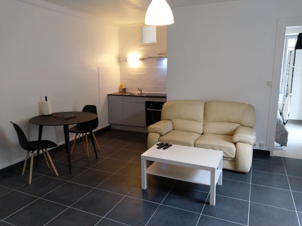 Appartement \ 9 Rue du Temple, 39110 Salins-les-Bains