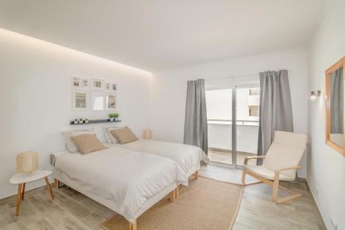 Appartement #048 Modern & High Floor Flat with Stunning View, Pool Rua da Corrieira, 6 7 Brejos