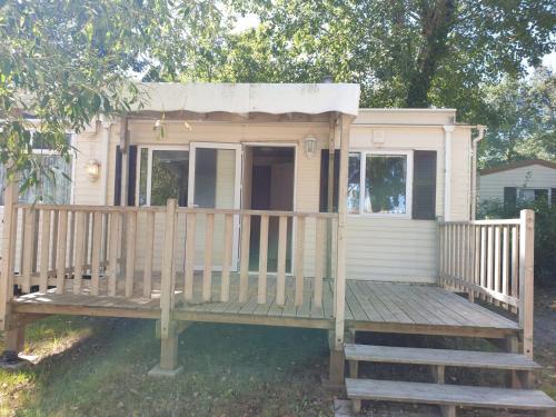 091 Camping Les Prairies du Lac Apremont france