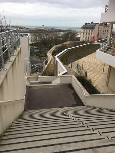 0zin1 : LES TERRASSES DE LA FALAISE, 6 Personnes Boulogne-sur-Mer france