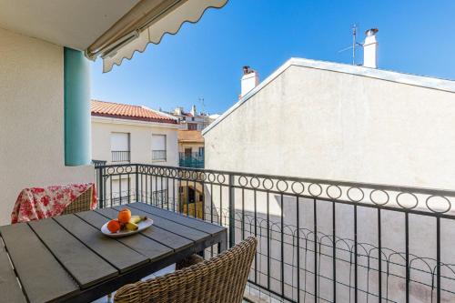 1 Bedroom Apartment, Balcony,Garage 6485 - Happy Rentals Cannes france