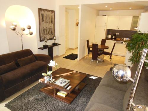 1 Bedroom Joffre 2 mins from Palais des Festivals 263 Cannes france