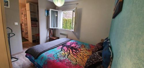 Séjour chez l'habitant 1 chambre privative ds maison plain-pied 105m2 à Montfaucon 10 minutes de Besancon 18 b rue de rochefort Montfaucon