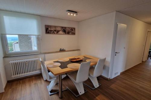 Appartement 101 qm großes Ferienwohnung mit See - und Bergsicht 1 Ramsbachstraße Tettnang