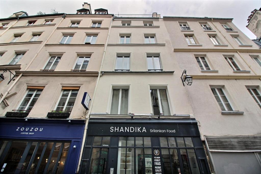 Appartement 102467 - Appartement 1 Chambre Montorgueil 6 Rue Léopold Bellan, 75002 Paris