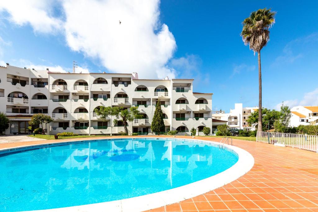 Appartement 109 Reasons to Visit Albufeira Rua de Dunfermline 5/6, apt 109., 8200-161 Albufeira