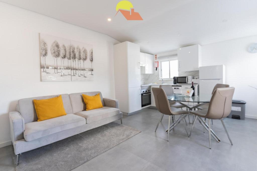 Appartements #110 Cozy & Beautiful NewTown Flat Near Oura Beach Almeida Garrett, 9, 8200-272 Albufeira