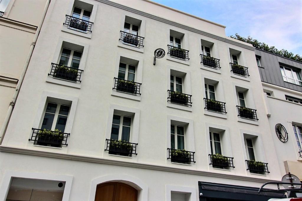 Appartement 118942 appartement 2 pièces 4 personnes 9 Rue Forest, 75018 Paris