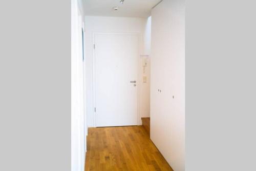 Appartement 150 m² Maisonnette Whg mit Galerie für 10 Personen 48 Bahnhofstraße 1. OG links Wallertheim