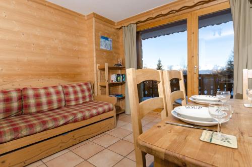 1B Les Chalets de Montalbert La Plagne france