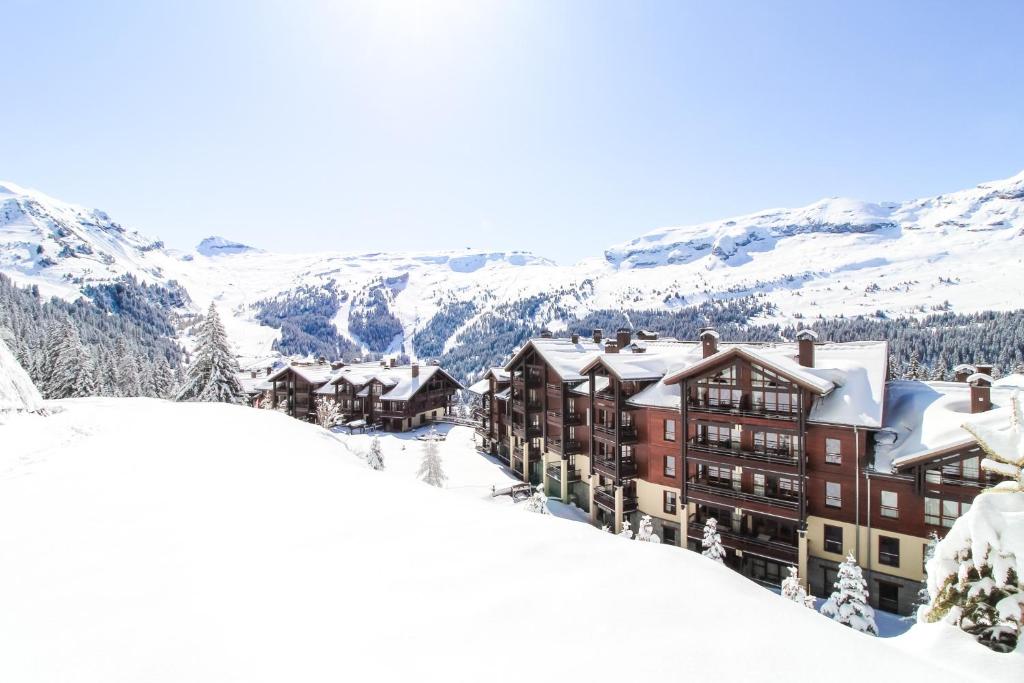 Appartement 2 Bed Ski in and Ski out Luxury Apt in 5 star Residence Flaine Montsoleil 505 Les Terrasses dEos, 74300 Flaine