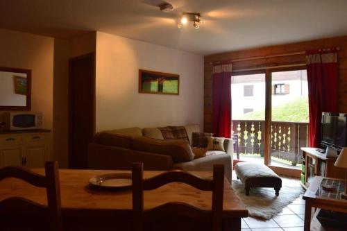 2 bedroom Apartment in Les Houches Stone's throw from Prairon lift Les Houches france