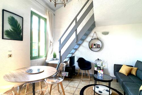 Appartement 2 bedroom duplex apartment in the center of Antibes 3 place amiral Barnaud Antibes