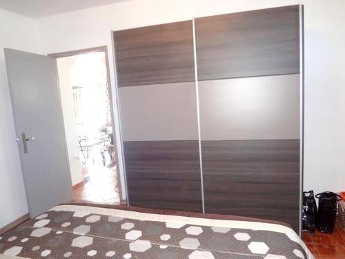 2 bedrooms house with city view furnished terrace and wifi at Alfena 7 km away from the beach Alfena portugal