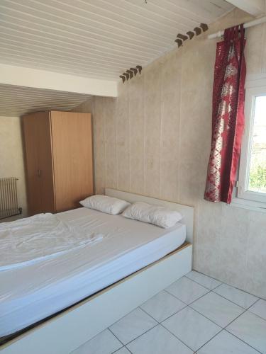 2 chambre avec 2 lit double Drancy france