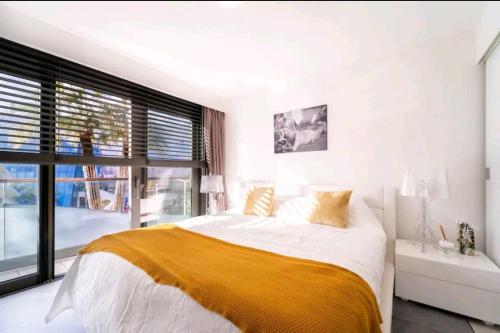 Appartement 2 chambres 2 salles de bains Luxe Face palais des festivals 42 Boulevard de la Croisette Cannes