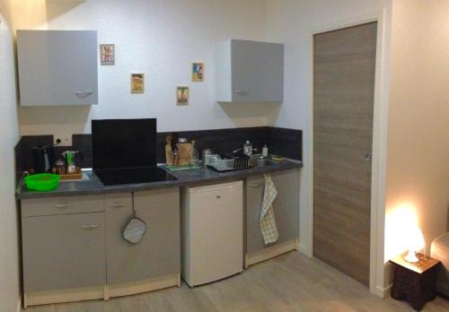 Appartement 2 Pièces au coeur du quartier branché du port 47 Rue Bonaparte Nice