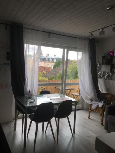 Appartement 2 Pièces - Quartier Calme - Parking gratuit 2EME ETAGE 25 Chemin de la Petite Île Metz