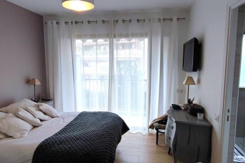 Appartement 2 pièces refait à neuf 34 Avenue Prince de Galles Cannes