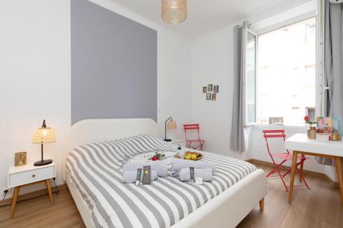 Appartement 2 rooms apartment, near the sea and local market 9 Rue des Halles Cannes