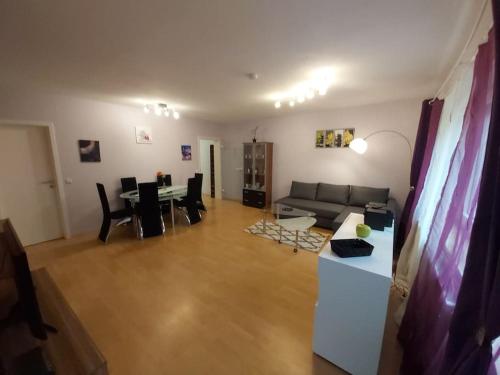 2 Zimmer Apartment Renoviert !! Hockenheim allemagne