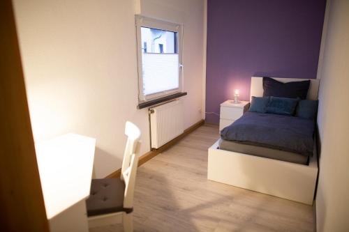 Appartement 2 Zimmer mit Netflix, Prime, Küche, Bad in Seenähe 30 Schloßberg Unterwellenborn