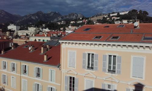 22 Place Saint-Roch Menton france