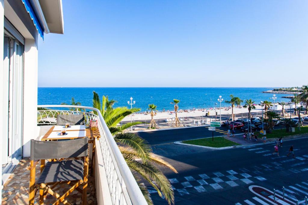 Appartement #23 Henry IV Vue Panoramique Mer AC & Bright 267 Promenade des Anglais, 06200 Nice