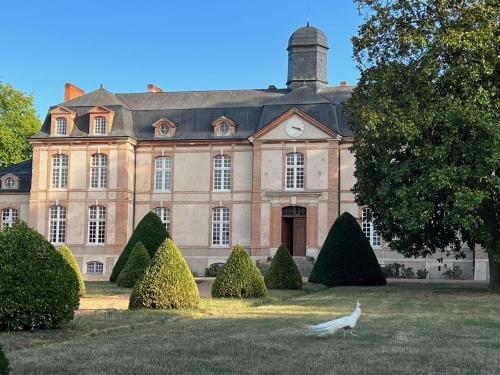 24 HEURES DU MANS - Chambres d'hôtes de luxe - Château de Lauresse pour 5 jours minimum Lombron france