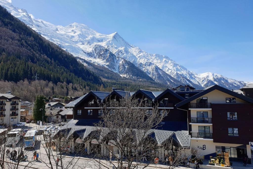 Appartement 27 m avec BALCON-VUE Mont-Blanc-HYPERCENTRE 247 Avenue de Courmayeur, 74400 Chamonix-Mont-Blanc