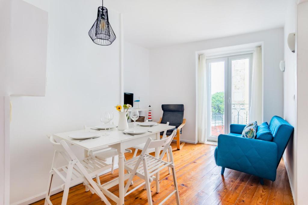 Appartement 2BR at Chiado Historical Heart of Lisbon 71 Rua do Duque 2º, 1200-121 Lisbonne