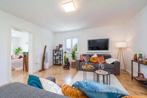 Appartement 2OG Rechts - Wunderschöne 80m2 3-Zimmer City Wohnung nähe Salzburg 33 Schulstraße Freilassing