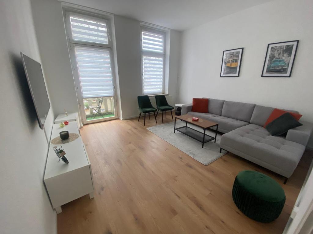 Appartement 2Zimmer Apartment mit Stellplatz Uerdinger Straße, 47800 Krefeld