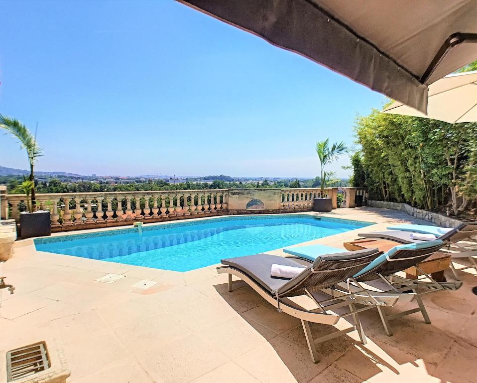 Villa 3 Bedrooms Villa near Cannes - Pool & Jacuzzi - Sea View 309 rue de Boeri, 06210 Mandelieu-la-Napoule