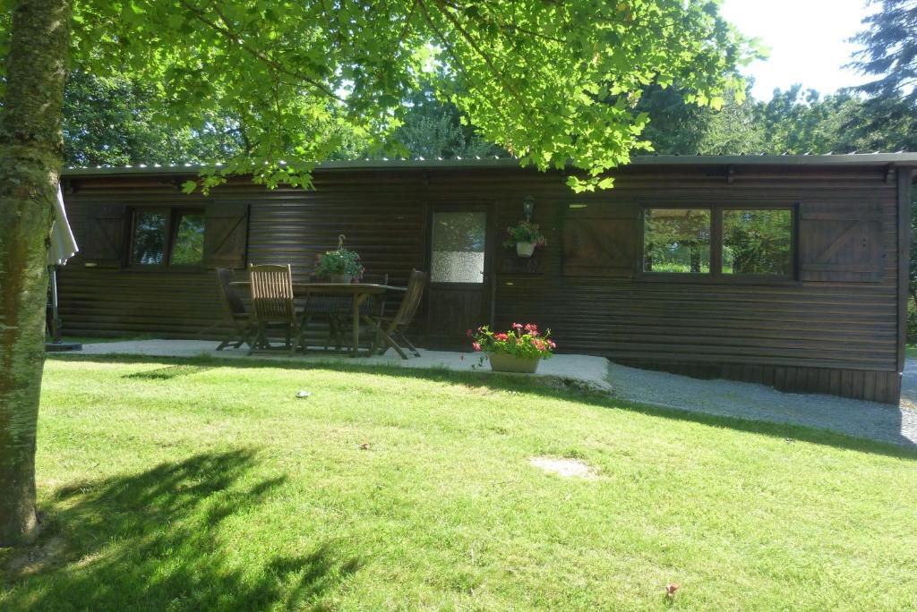 Chalet 3 Gites - Relais Du Saussay in Pertheville Ners Pertheville-ners, 14700 Pertheville-Ners