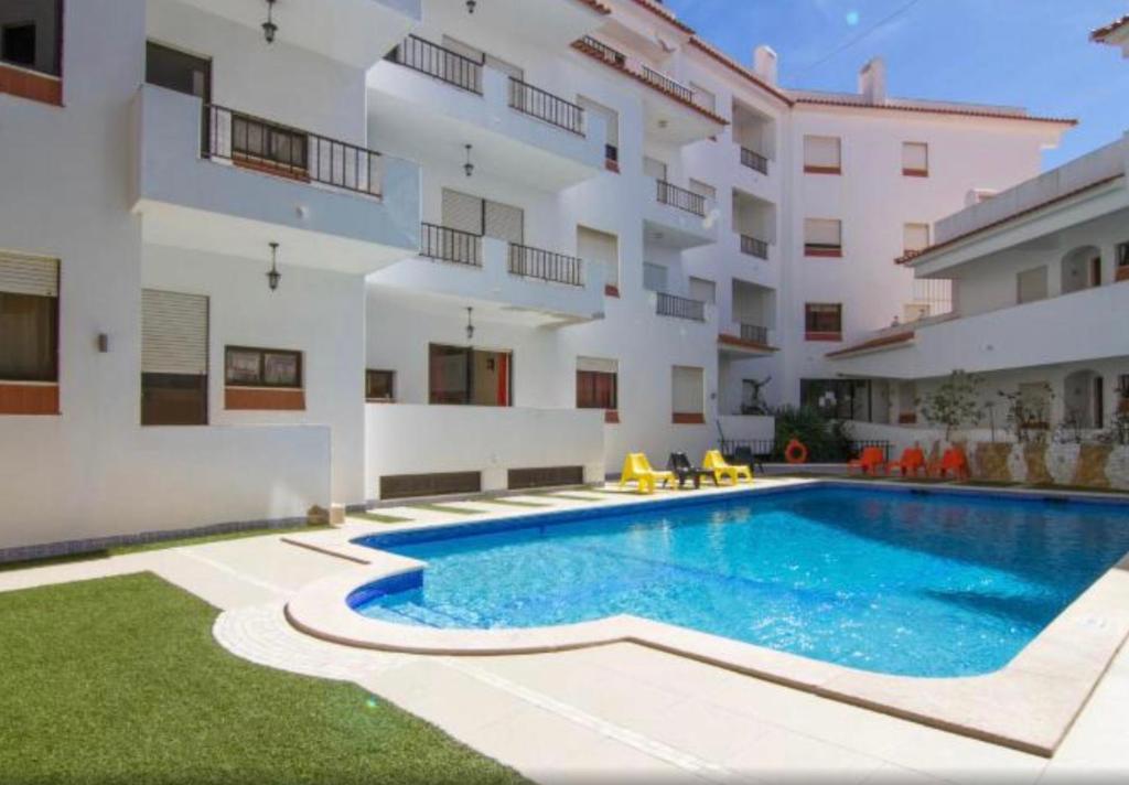 Appartement 3 min walking to Peneco Beach Albufeira , Apart + pool + wifi Rua Doutor Diogo Leote, 8200-121 Albufeira
