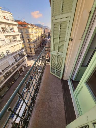 Appartement 3 pièces Carré d'or à Nice 35 rue Buffa Nice