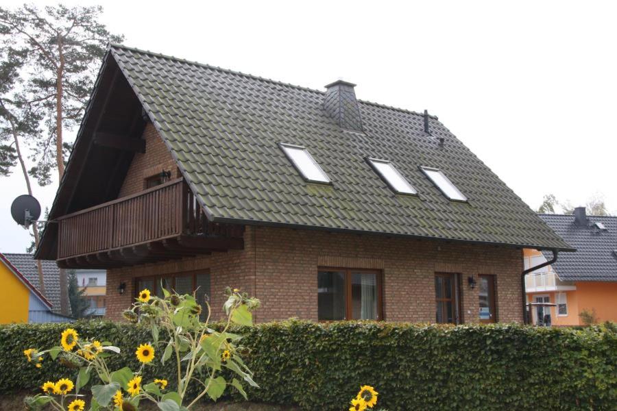 Maison de vacances 30 EG - Gemuetliche Ferienwohnung direkt am See in Roebel Mueritz Müritzblick 30, 17207 Marienfelde