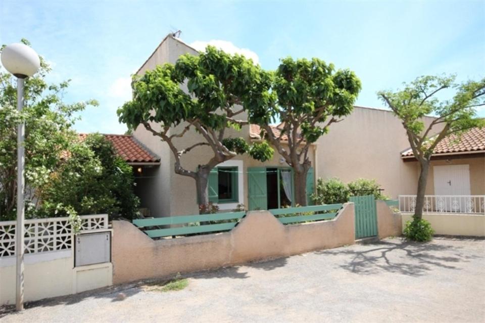 Villa 300m de la plage, adorable maison sud 2 chambres 5 couchages terrasse ombragée parking LRHP14 CHEMIN DE LA RIVIERETTE, 34420 Portiragnes