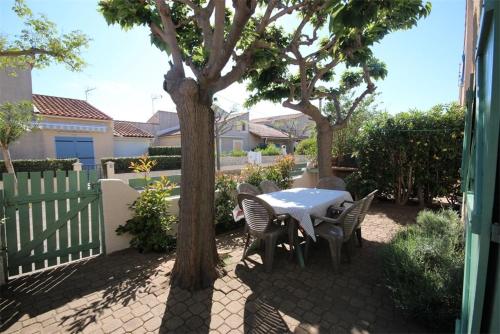 300m de la plage, adorable maison sud 2 chambres 5 couchages terrasse ombragée parking LRHP14 Portiragnes france