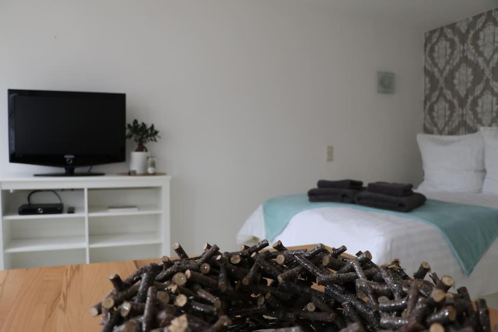 Appartement 30qm Apartment nähe Flughafen/Messe Stuttgart 3 Im Alten See, 71144 Steinenbronn