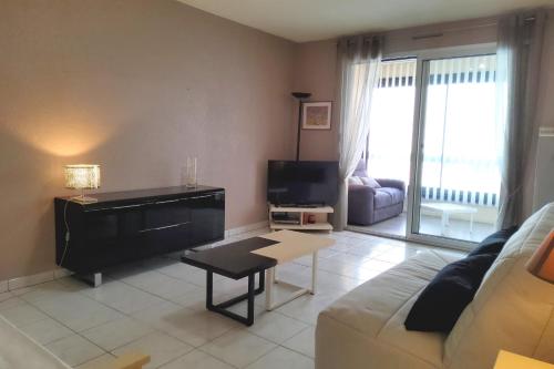 Appartement 38m with loggia close to the beach 284 Avenue Victor Hugo Fréjus